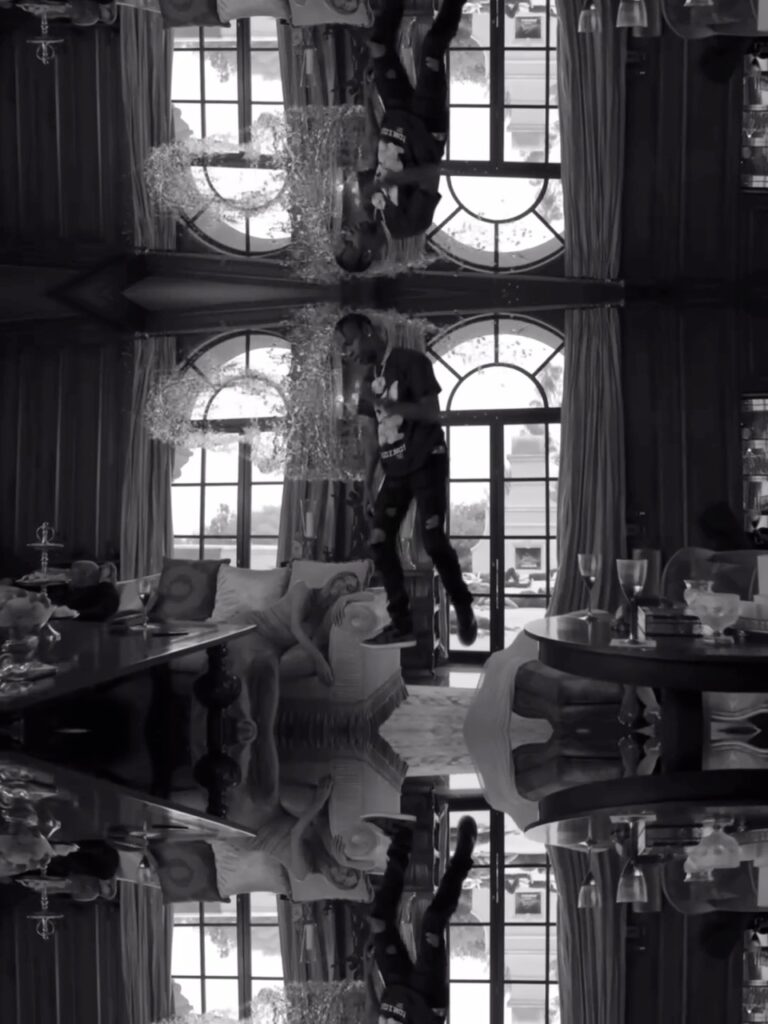 frame 10 08 2025 07 45 53 large